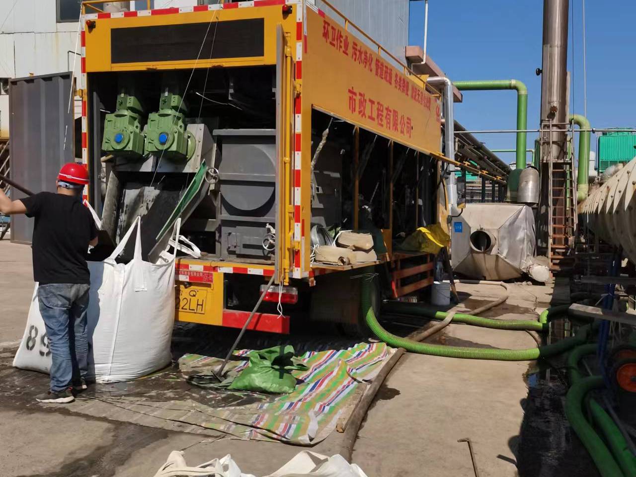 木兰淤泥压干处理